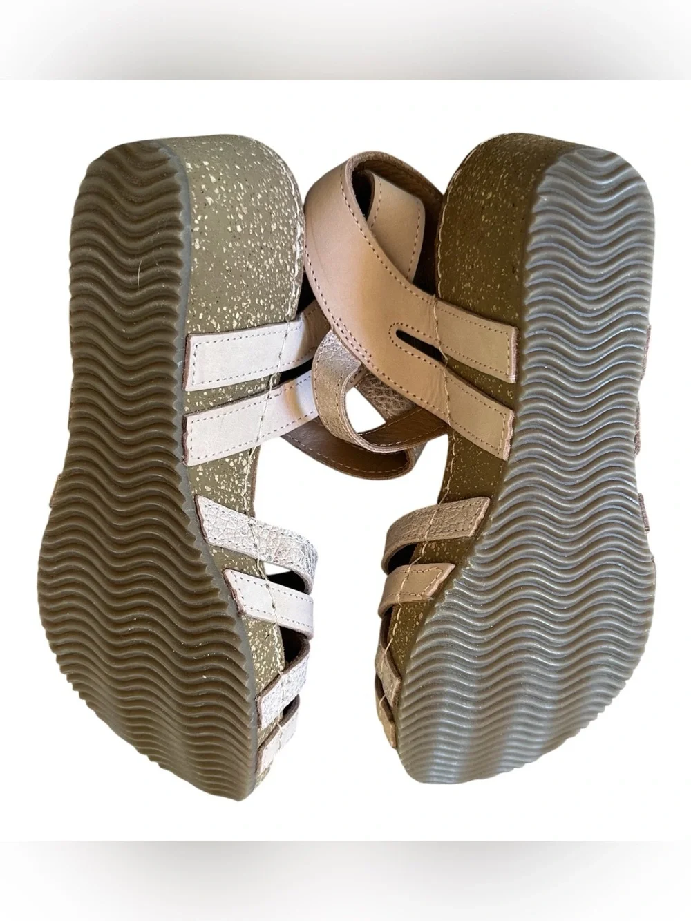 Bjorndal Leather Strappy Sandal Wedge Gold Cream Women’s Sz 7